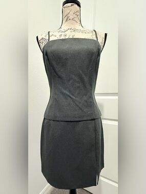 Vintage 2-Piece Sleek Sheath Tank Top with Matching Skirt Set